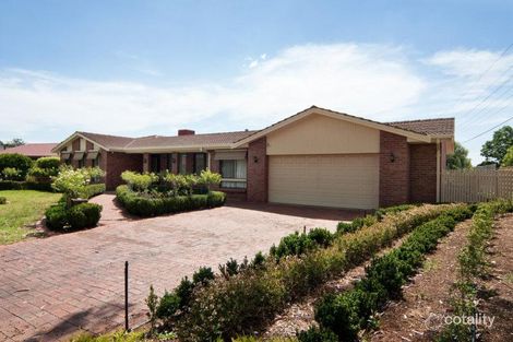 Property photo of 1 Peaceful Court Campbelltown SA 5074