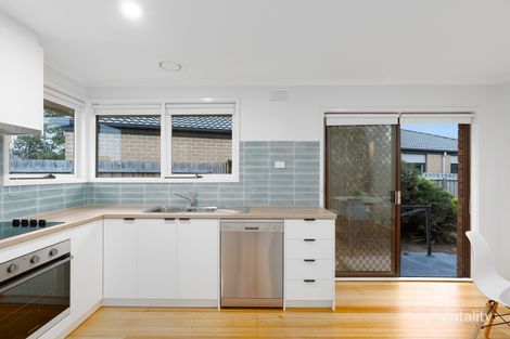 Property photo of 22 Boolarong Drive Belmont VIC 3216