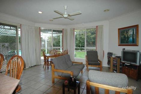 Property photo of 11 Ellinbank Crescent Mornington VIC 3931