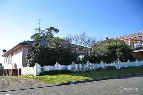 17 Chippindall St, Speers Point, NSW 2284