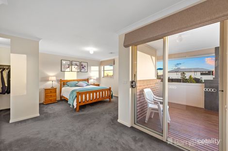 Property photo of 8 Lucy Crescent Officer VIC 3809