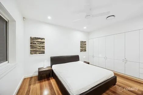 Property photo of 39 Coral Crescent Pearl Beach NSW 2256