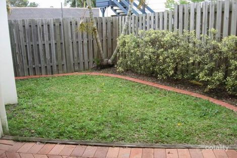 Property photo of 2/56 Margaret Street Southport QLD 4215