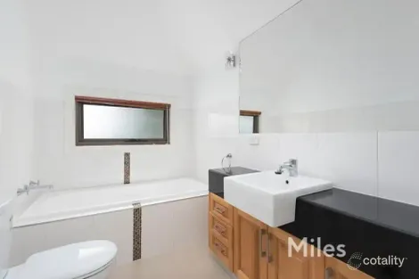 Property photo of 7 Kenna Street Macleod VIC 3085