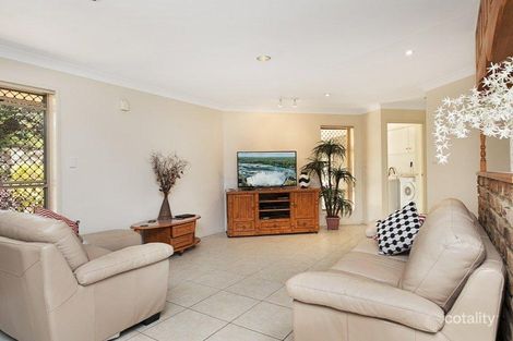 Property photo of 5 Royal Court Albany Creek QLD 4035