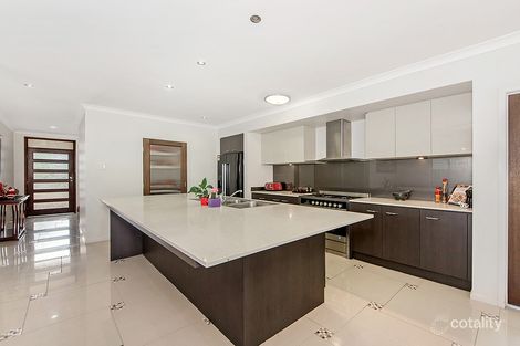Property photo of 30 Riverbreeze Crescent Maudsland QLD 4210