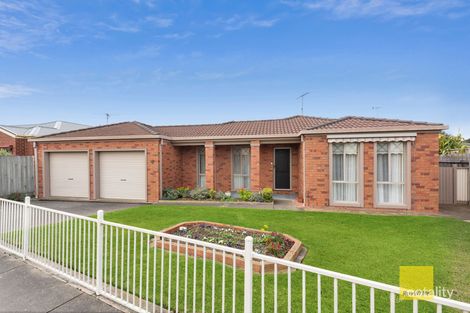 4 LAGUNA PL, GROVEDALE, VIC 3216
