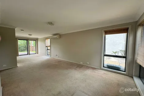 Property photo of 17 Atlantic Boulevard Glenfield NSW 2167