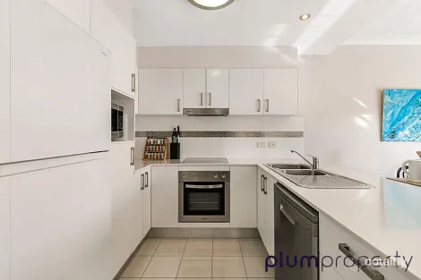 2/69 Durham St, St Lucia, QLD 4067