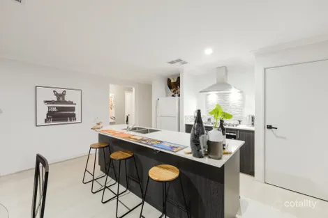 Property photo of 14 Pembroke Approach Hilbert WA 6112