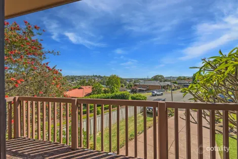 Property photo of 16 Stephanie Close Macquarie Hills NSW 2285