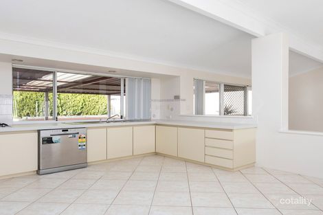 Property photo of 2 Luttrell Gardens Beeliar WA 6164