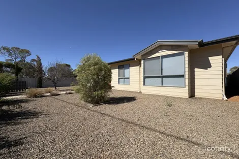 18 Francis St, Quorn, SA 5433