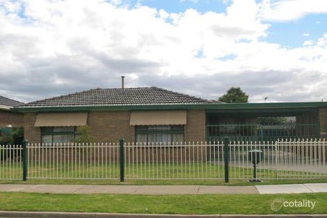 33 Bordeaux St, Avondale Heights, VIC 3034