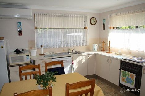 Property photo of 8 Drury Close Old Bar NSW 2430