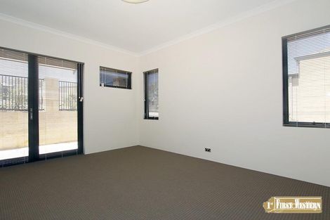 Property photo of 15 Marathon Loop Madeley WA 6065