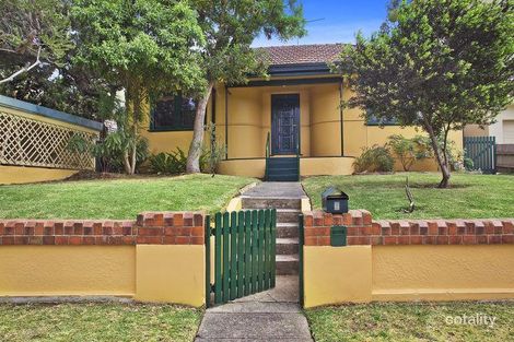 4 Bamboo Ave, Earlwood, NSW 2206