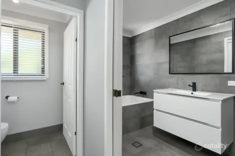 Property photo of 16 Hickory Crescent Taree NSW 2430