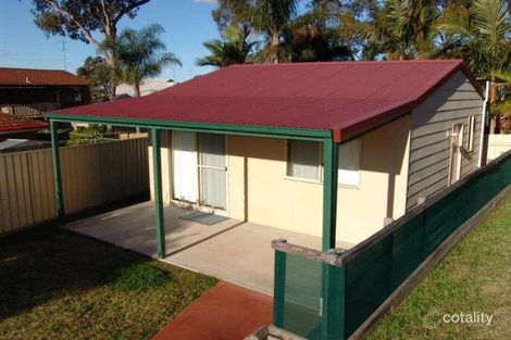 Property photo of 2 Roundtree Street Lake Haven NSW 2263