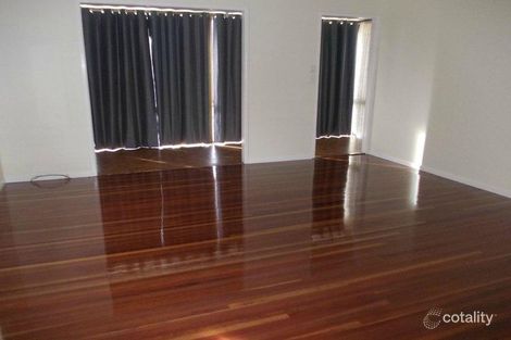 Property photo of 21 Pine Street Flinders View QLD 4305