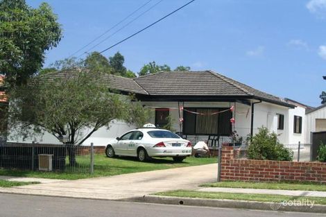 41 Cecil St, Guildford, NSW 2161
