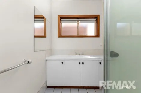 Property photo of 2 Nardoo Street Glenfield Park NSW 2650