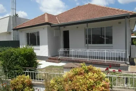 4 Blackall Ave, Crestwood, NSW 2620