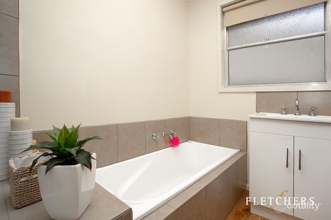 Property photo of 40 Coleen Street Yallambie VIC 3085