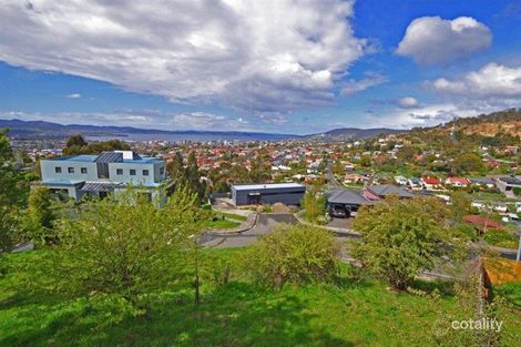 Property photo of 14 Hooper Crescent Mount Stuart TAS 7000