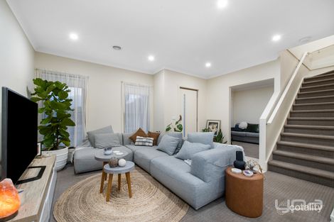 Property photo of 123 City Vista Court Fraser Rise VIC 3336