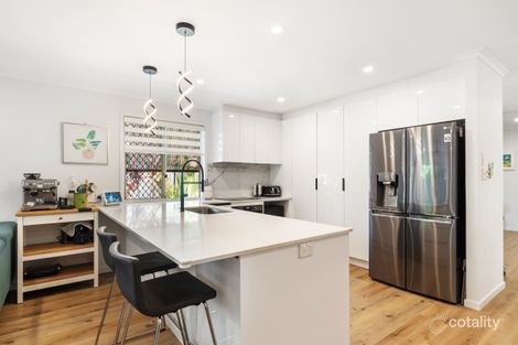 Property photo of 12 Iris Place Fitzgibbon QLD 4018