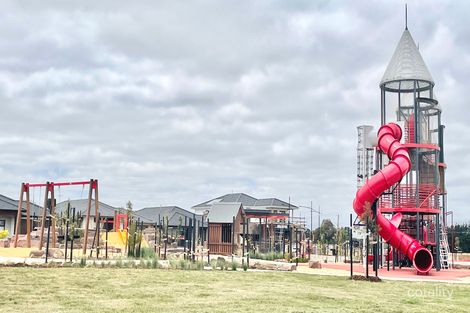 37 Canyon Cct, Bonnie Brook, VIC 3335