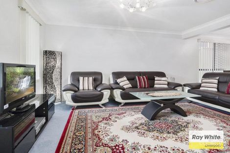 Property photo of 31 Wainewright Avenue West Hoxton NSW 2171