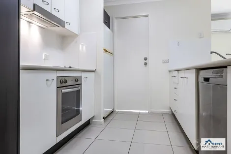 Property photo of 4 Saint Bees Close Redland Bay QLD 4165