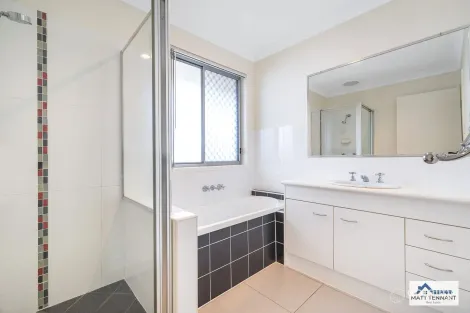 Property photo of 4 Saint Bees Close Redland Bay QLD 4165