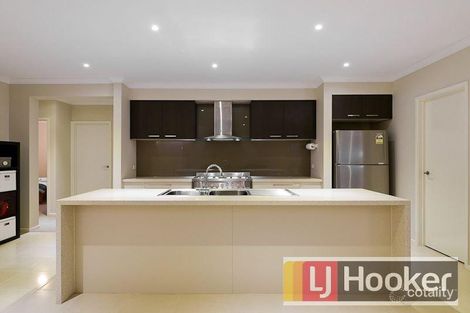 Property photo of 34 Chagall Parade Clyde North VIC 3978