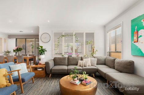 Property photo of 32 Bivone Court Salisbury Downs SA 5108