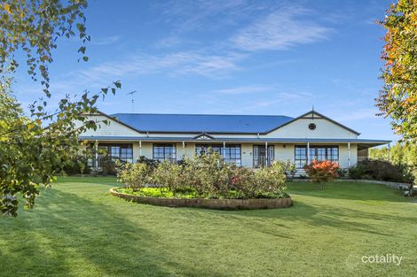 7 Silky Oak Ct, Garfield, VIC 3814