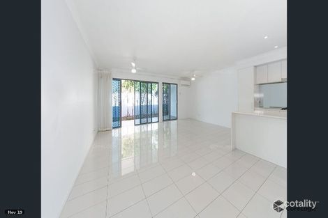Property photo of 112/3 Compass Drive Biggera Waters QLD 4216