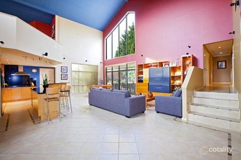 Property photo of 18 Hoddle Place West Hoxton NSW 2171