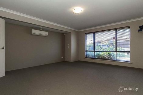 Property photo of 19 Savannah Way Iluka WA 6028