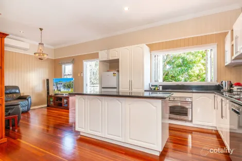Property photo of 345 Oxley Avenue Margate QLD 4019