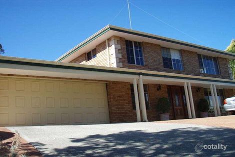 8 Valencia Gr, Mount Nasura, WA 6112