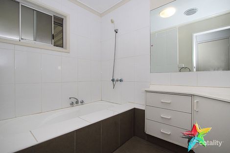 Property photo of 198 Middle Road Boronia Heights QLD 4124