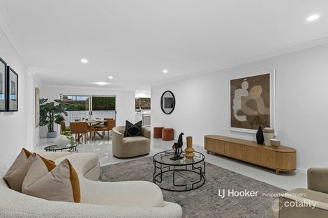 Property photo of 54 Chauvin Street Robertson QLD 4109