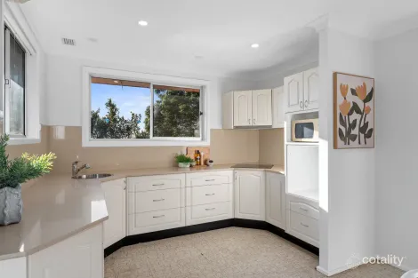 Property photo of 3 Karree Place Heathcote NSW 2233