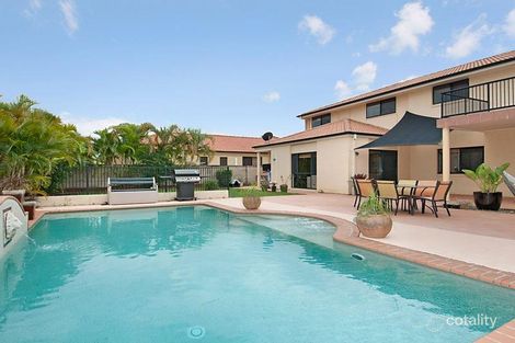 Property photo of 8 Dallow Crescent Helensvale QLD 4212