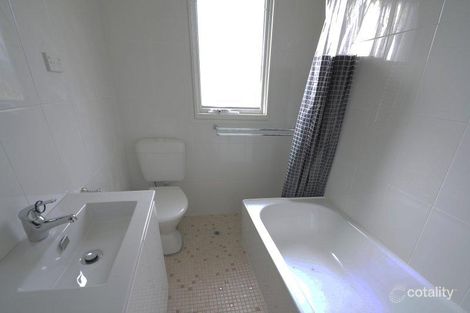 Property photo of 21 Nambucca Drive Woy Woy NSW 2256