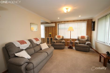Property photo of 6 Winston Place Devonport TAS 7310