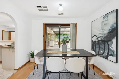 Property photo of 19 Deborah Road Aberfoyle Park SA 5159